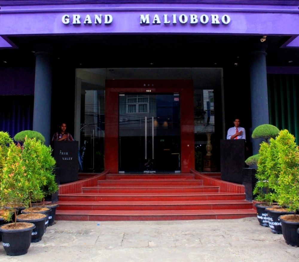 Grand Malioboro Hotel Jambi Exteriör bild